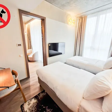 Glar Conference & 4*