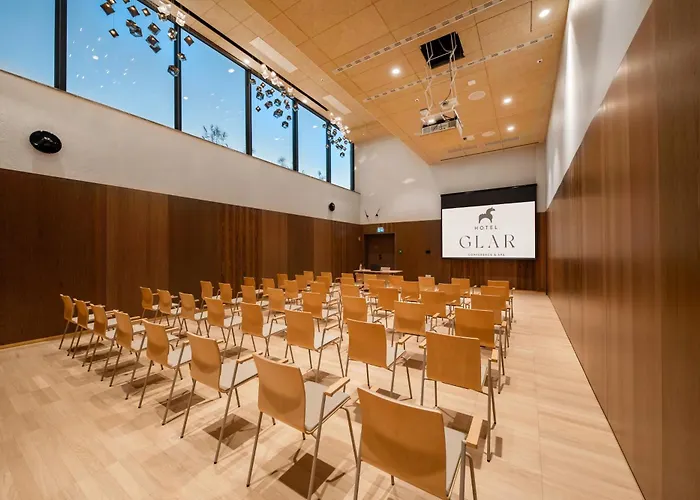 فندق Glar Conference & 4*